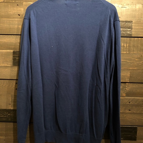 Men’s Nautical Luxury Performance v-neck sweater - Picture 2 of 3